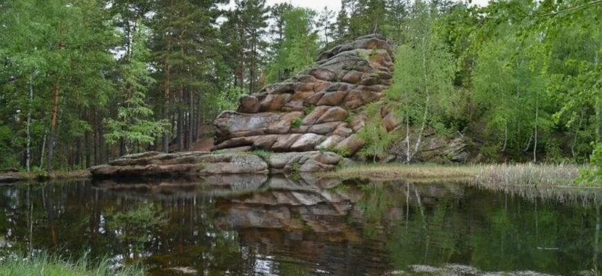 Озеро Моховое Алтай