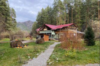 Отель «Деревня Берендеевка» Алтай